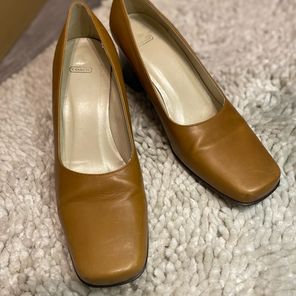 Vintage COACH Camel Nance Calf shoes - Picture 6 of 16
